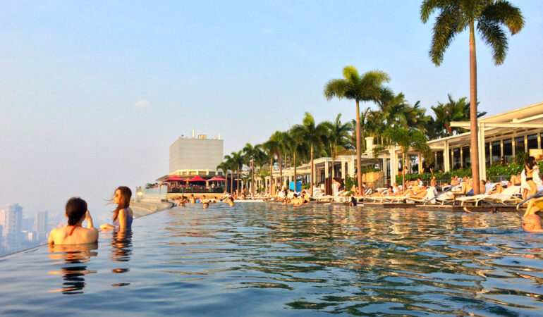 Marina Bay Sands Hotel Singapur: Das Infinity Pool Erlebnis