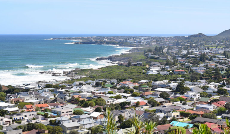 Hermanus, Südafrika – Whale Watching, Cliff Path, Fernkloof Nature Reserve und Märkte